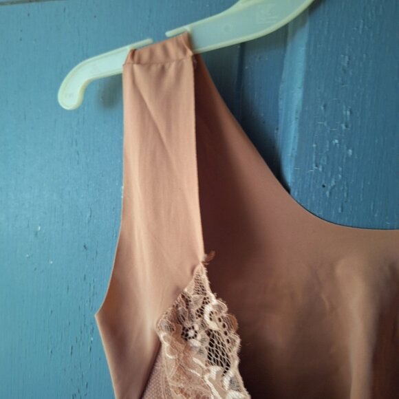 Brown front hooking bra - Picture 7 of 9